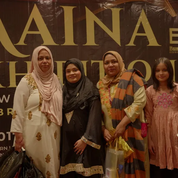 Exhibitors celebrate at AAINA 2026