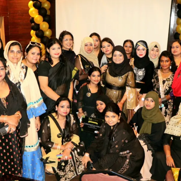 Busiqueens photo 4